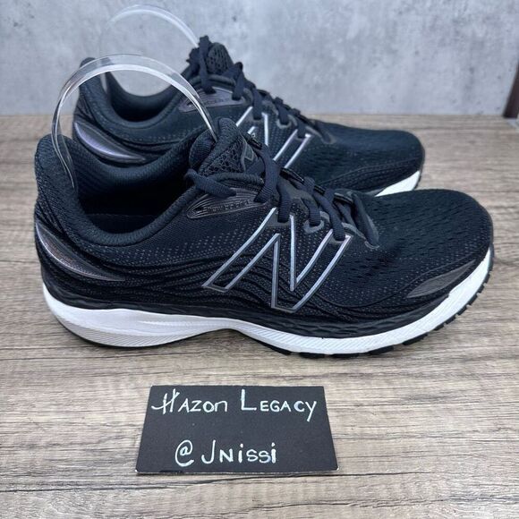 New Balance~Women's~Fresh Foam X 860v12 Black Running Shoes~Size 10 B(Standard) - Picture 2 of 8